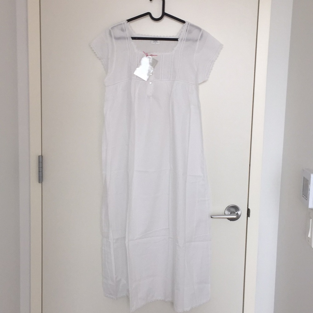 Night gown